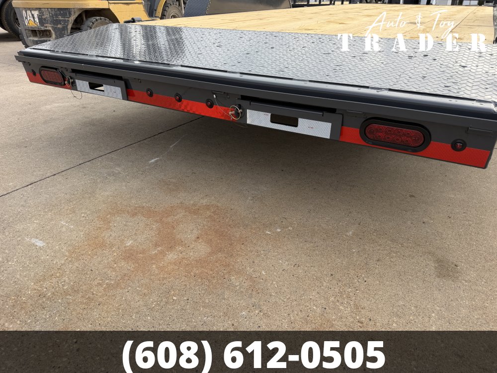 2027 Lamar Trailers 83X20 Car Hauler