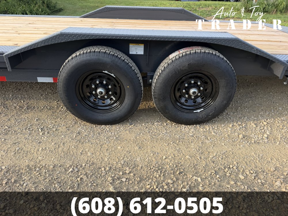 2027 Lamar Trailers 102X32 Gooseneck Car Hauler Trailer