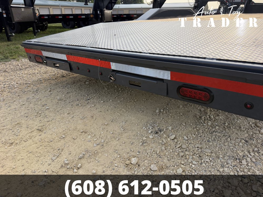 2027 Lamar Trailers 102X32 Gooseneck Car Hauler Trailer