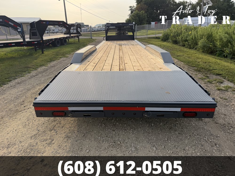 2027 Lamar Trailers 102X36 Gooseneck Car Hauler Trailer