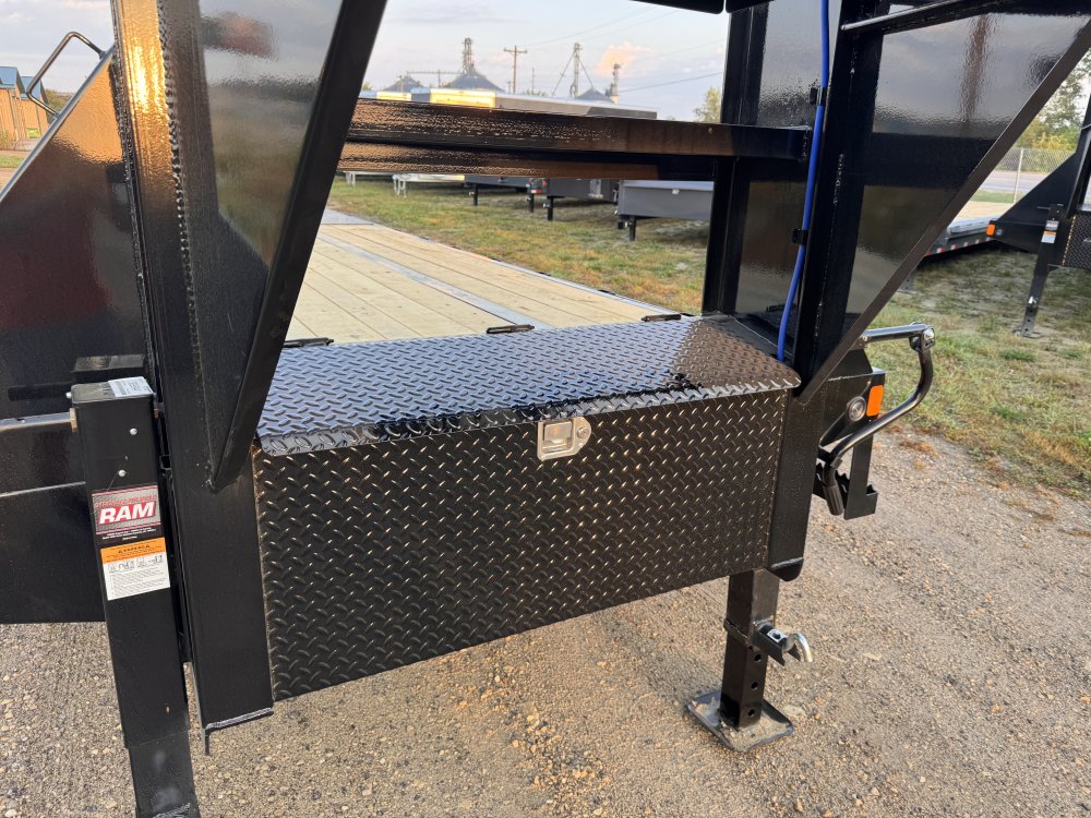 2026 Load Trail 102X30 Gooseneck Deckover Equipment Trailer