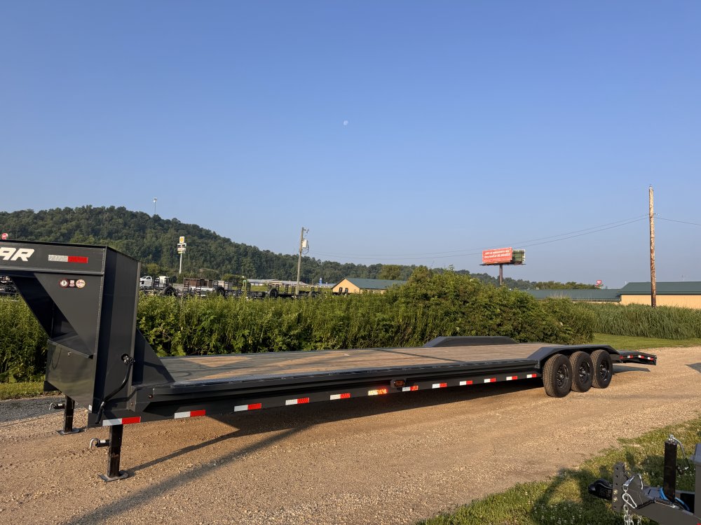 2026 Lamar Trailers 102X40 Gooseneck Car Hauler Trailer