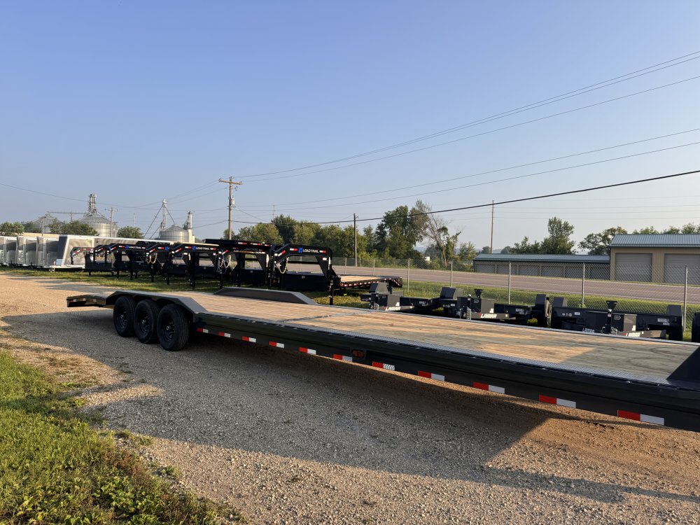 2026 Lamar Trailers 102X40 Gooseneck Car Hauler Trailer