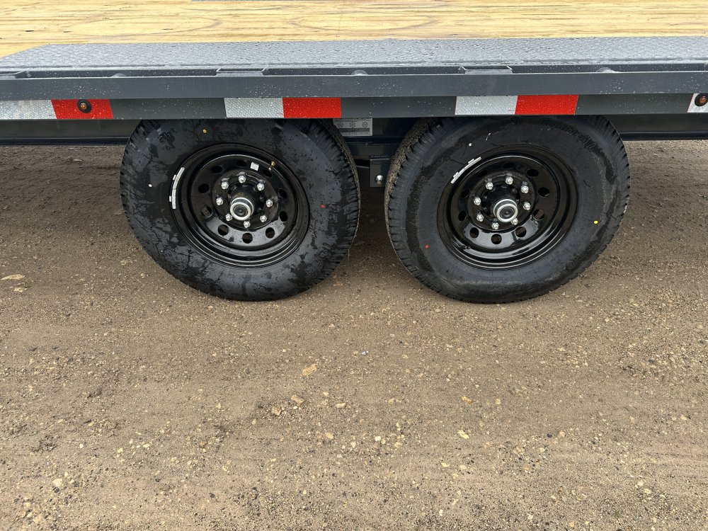 2025 Lamar Trailers 102X20 Deckover Trailer