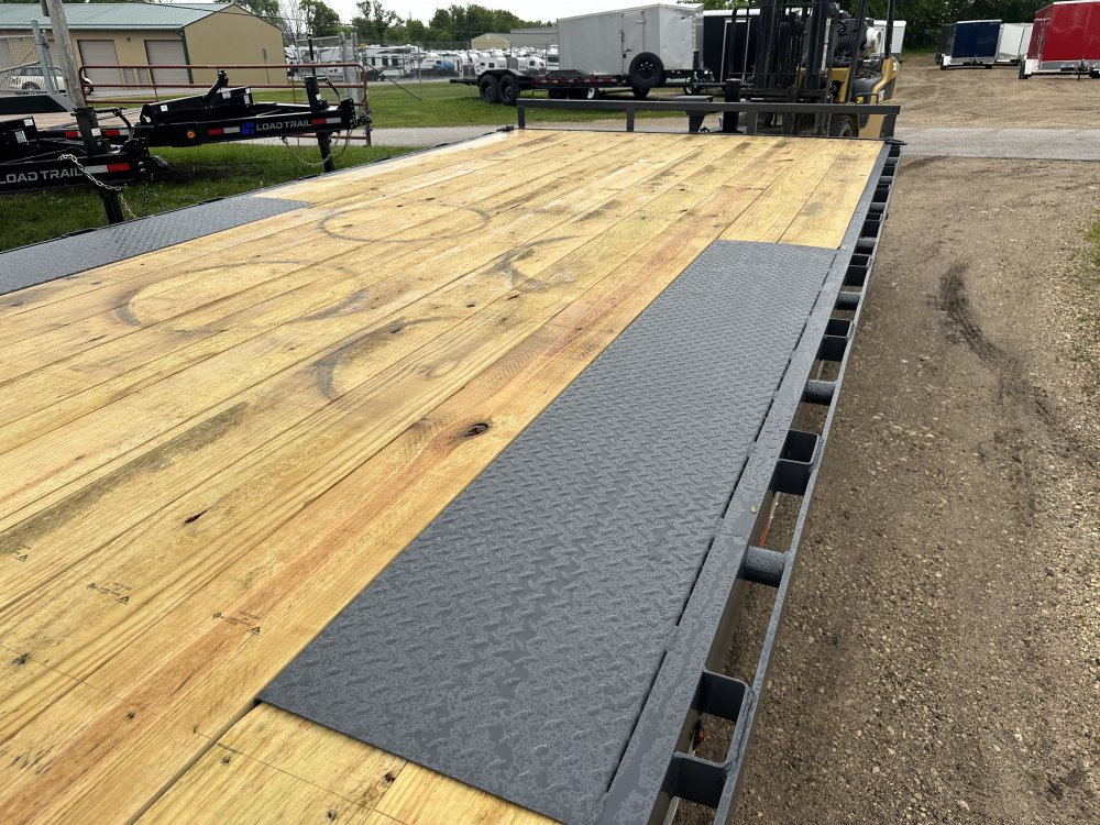 2025 Lamar Trailers 102X20 Deckover Trailer