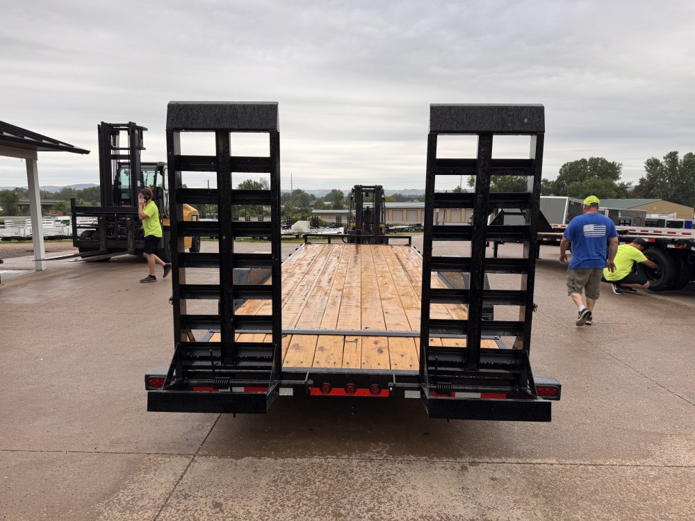 2025 Load Trail 83X22 Car Hauler