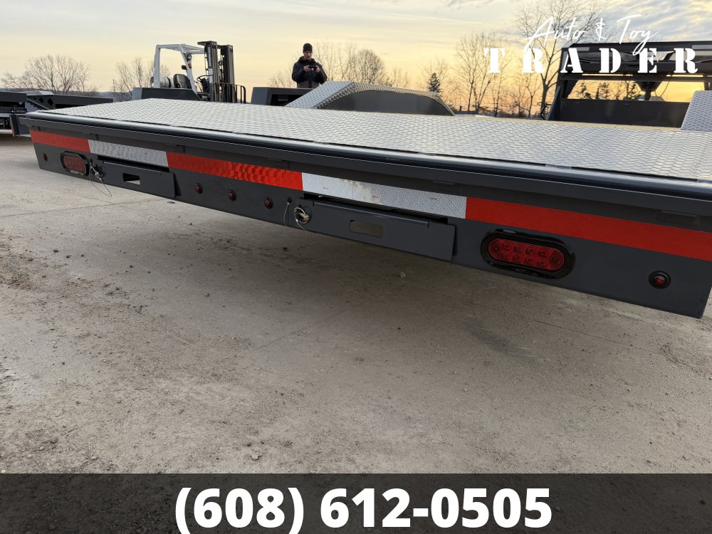 2026 Lamar Trailers 102X26 Gooseneck Car Hauler Trailer