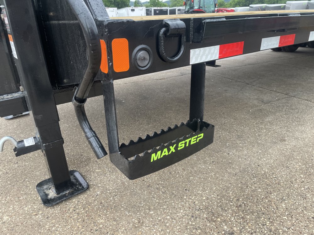 2025 Load Trail 102X30 Gooseneck Deckover Trailer