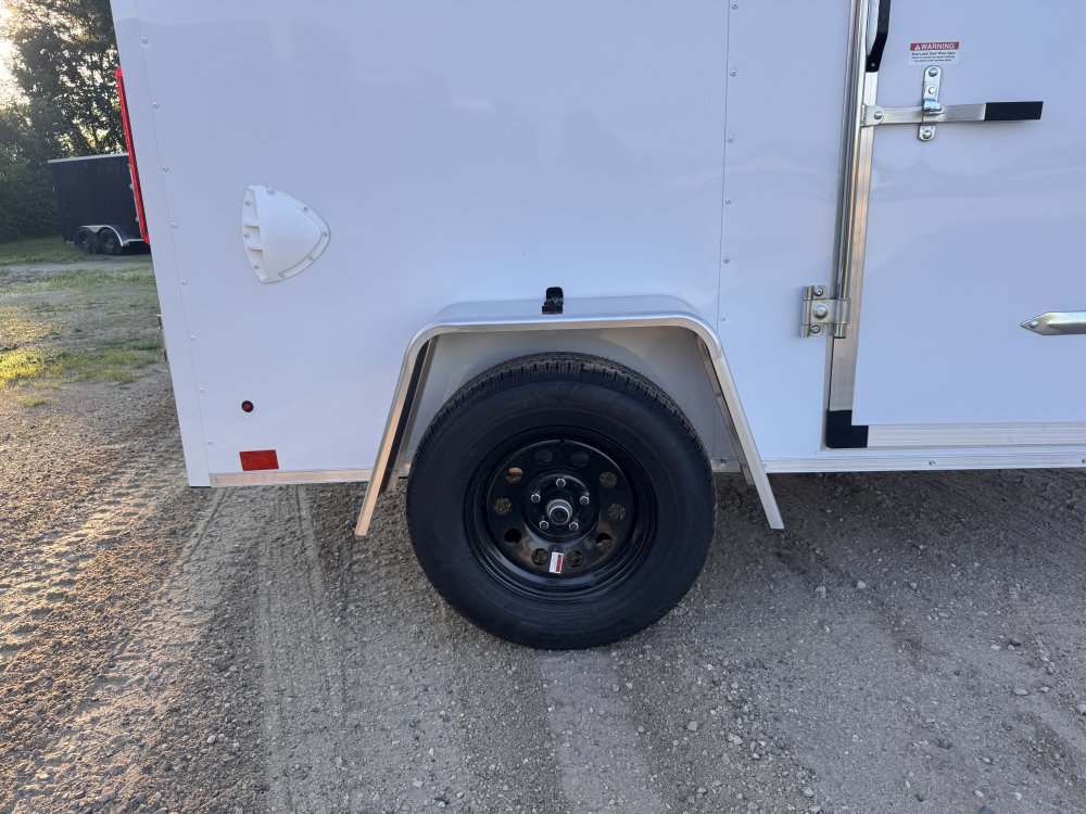2026 Cross Trailers 5X8 Beta Cargo / Enclosed Trailer