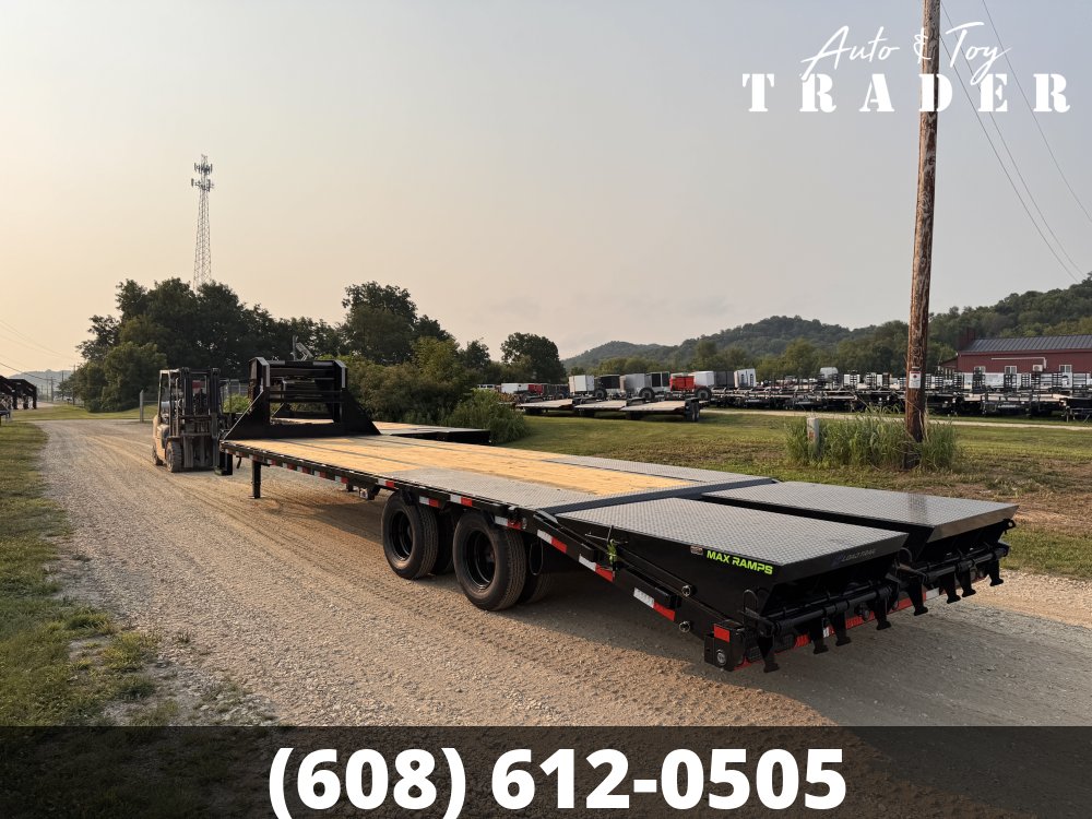 2027 Load Trail 102X30 Gooseneck Deckover Trailer