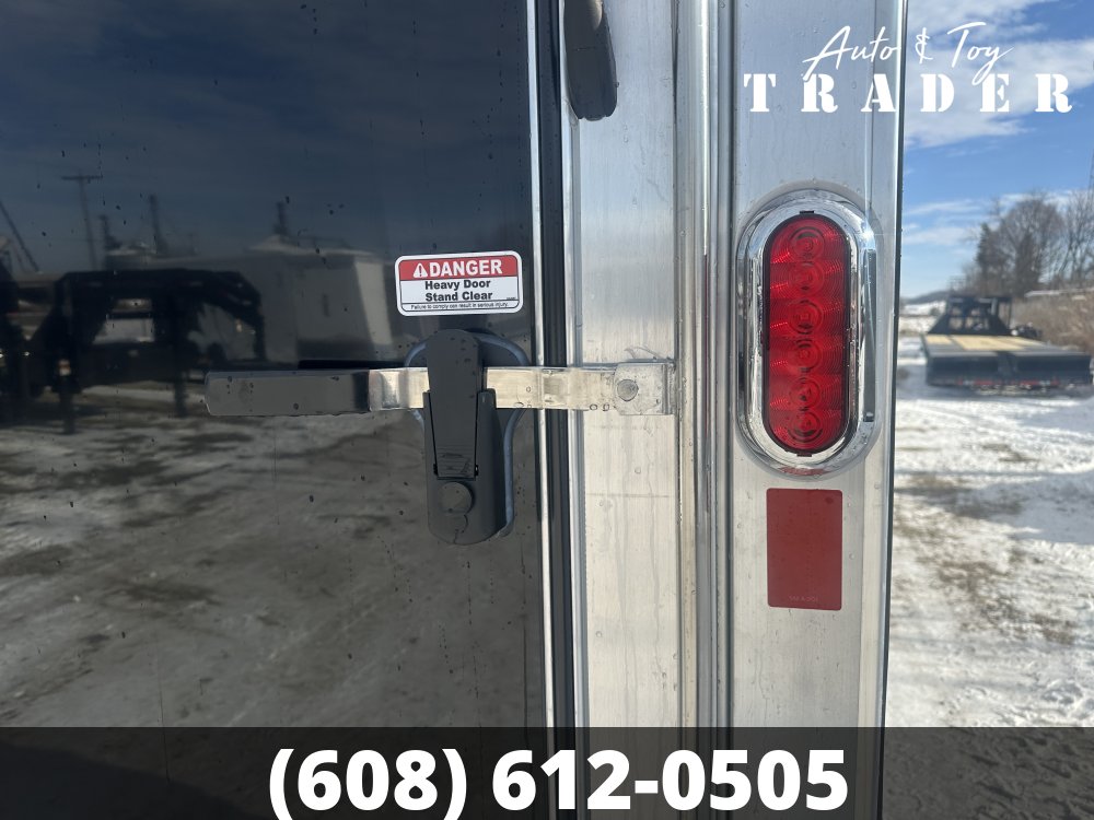 2026 LEGEND 8X24 DELUXE SNOW