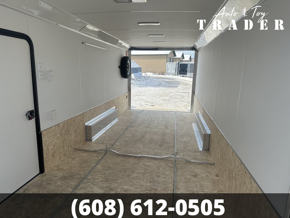 2026 LEGEND 8X24 DELUXE SNOW