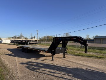 2025 Load Trail 102X32 Gooseneck Hydro Dove Deckover Trailer