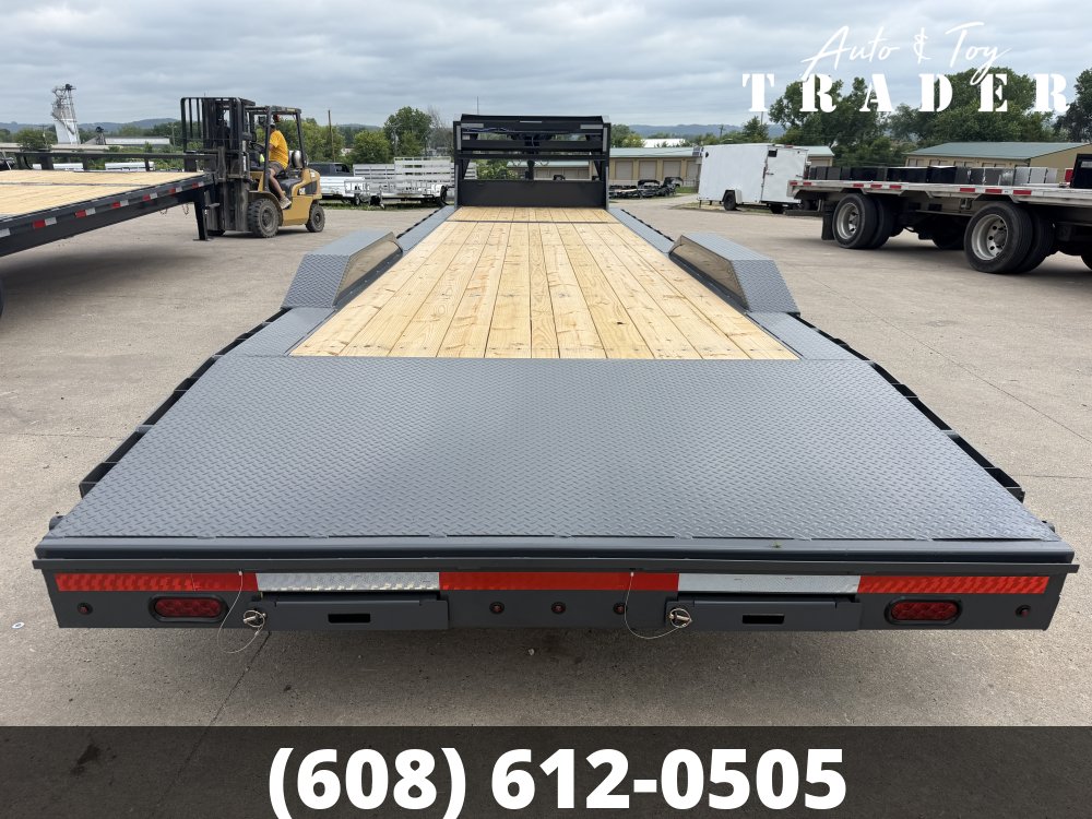 2027 Lamar Trailers 102X32 Gooseneck Car Hauler Trailer