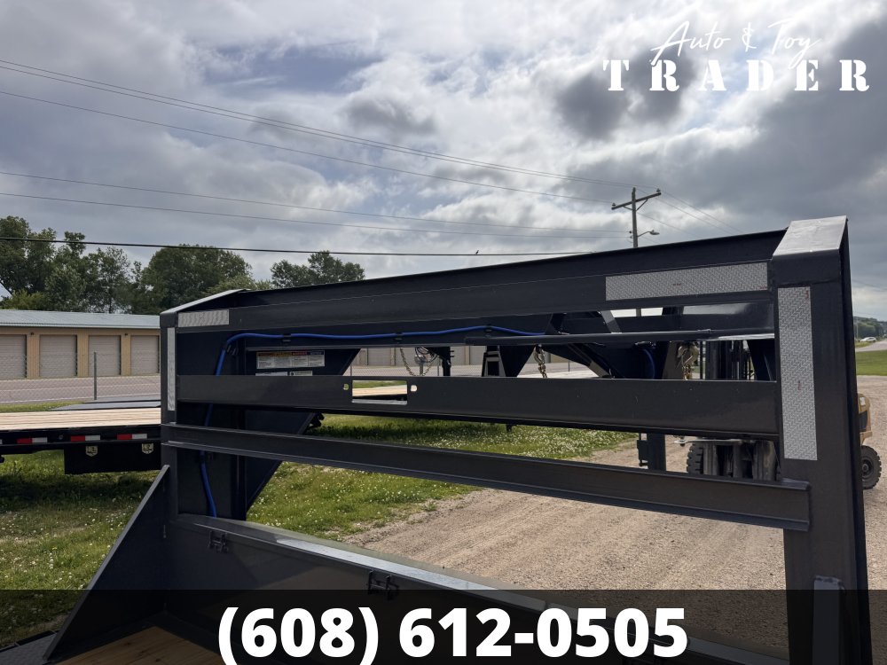 2027 Lamar Trailers 102X40 Gooseneck Car Hauler Trailer