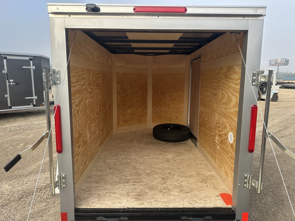 2026 Cross Trailers 5X8 Beta Cargo / Enclosed Trailer