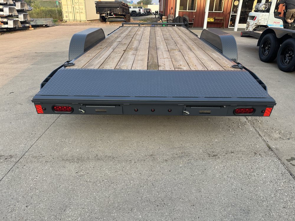 2026 Lamar Trailers 83X20 Car Hauler
