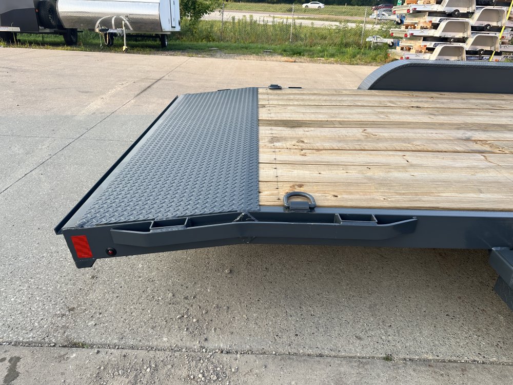 2026 Lamar Trailers 83X20 Car Hauler