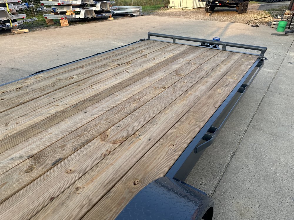 2026 Lamar Trailers 83X20 Car Hauler