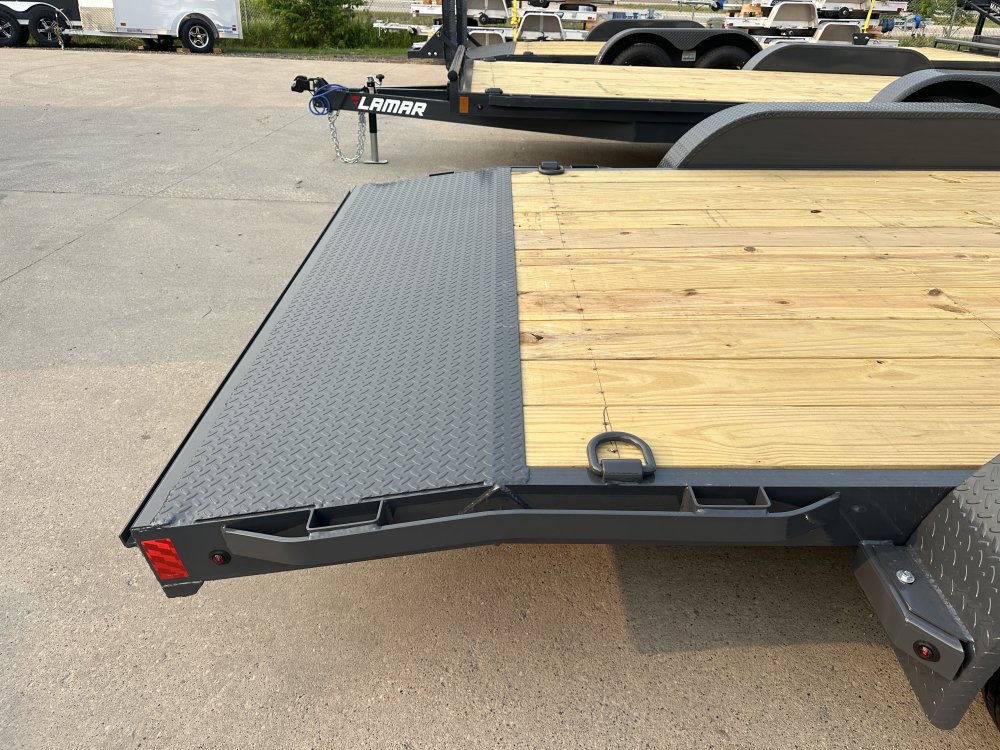 2025 Lamar Trailers 83X18 Car Hauler