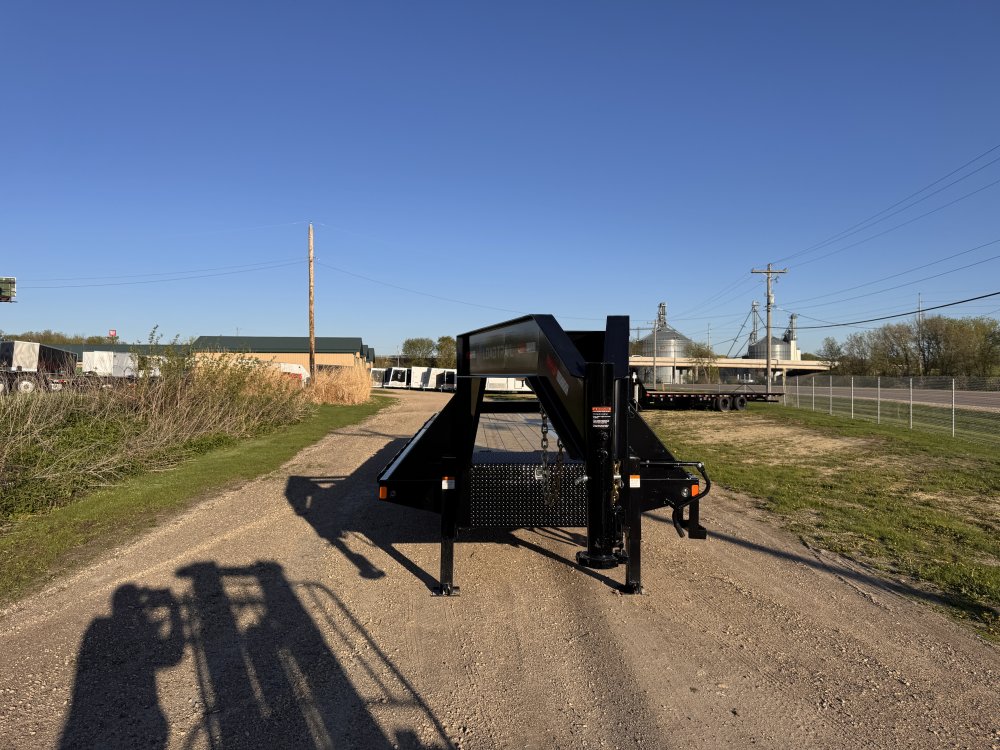 2025 Load Trail 102X32 Gooseneck Hydro Dove Deckover Trailer