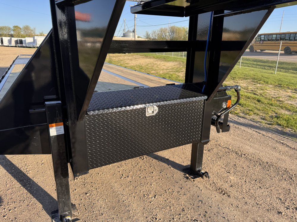 2025 Load Trail 102X32 Gooseneck Hydro Dove Deckover Trailer