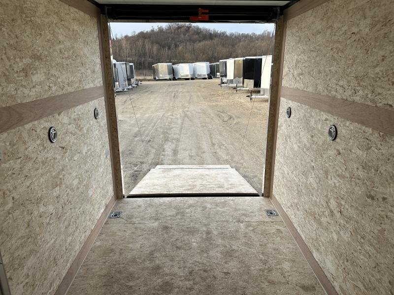 x Cross Trailers Enclosed Cargo