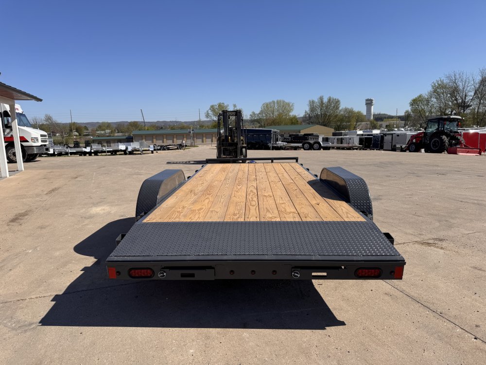 2025 Lamar Trailers 83X18 Car Hauler