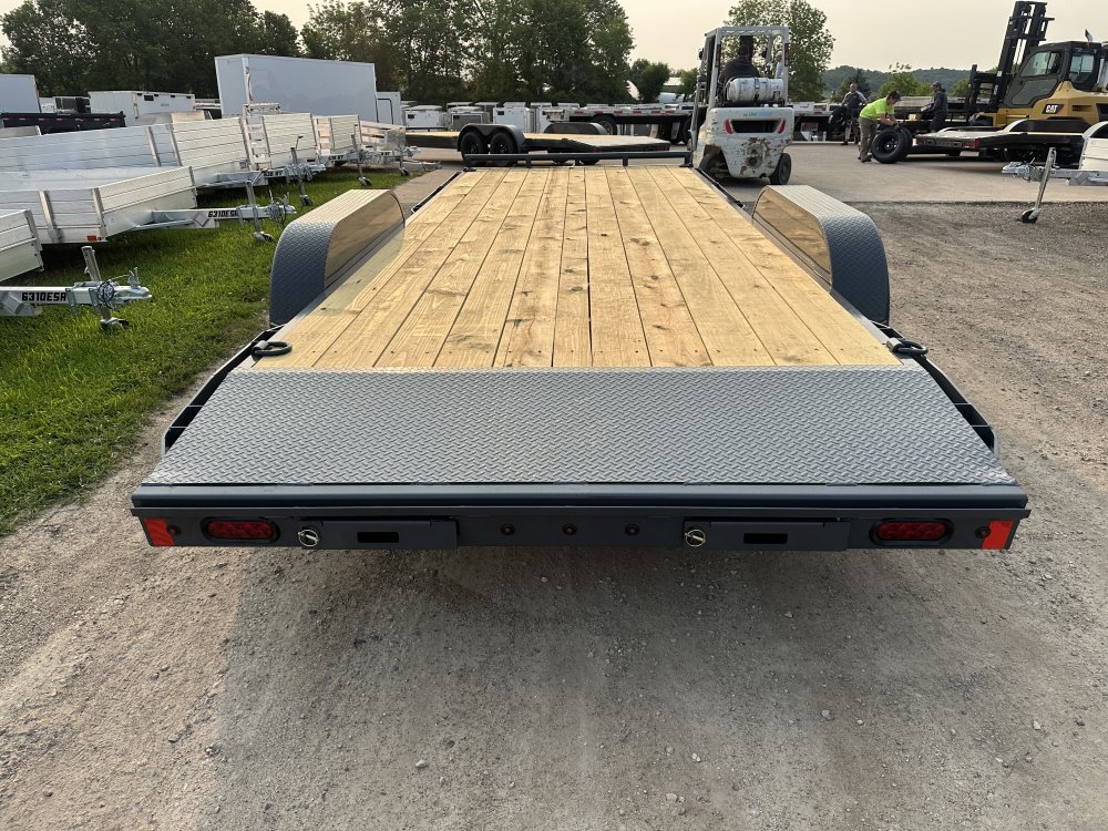 2025 Lamar Trailers 83X20 Car Hauler