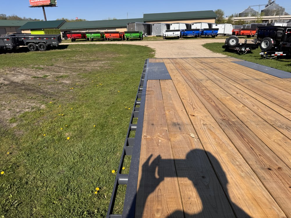 2025 Lamar Trailers 102X20 Deckover Trailer