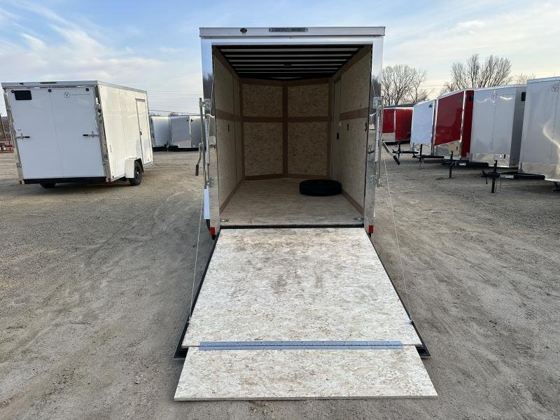 x Cross Trailers Enclosed Cargo