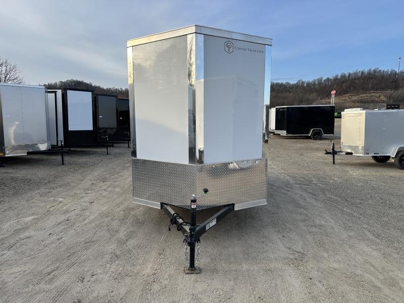 x Cross Trailers Enclosed Cargo