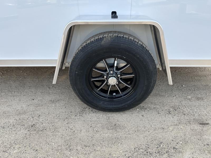 x Cross Trailers Enclosed Cargo