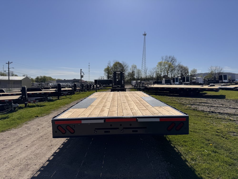 2025 Lamar Trailers 102X20 Deckover Trailer