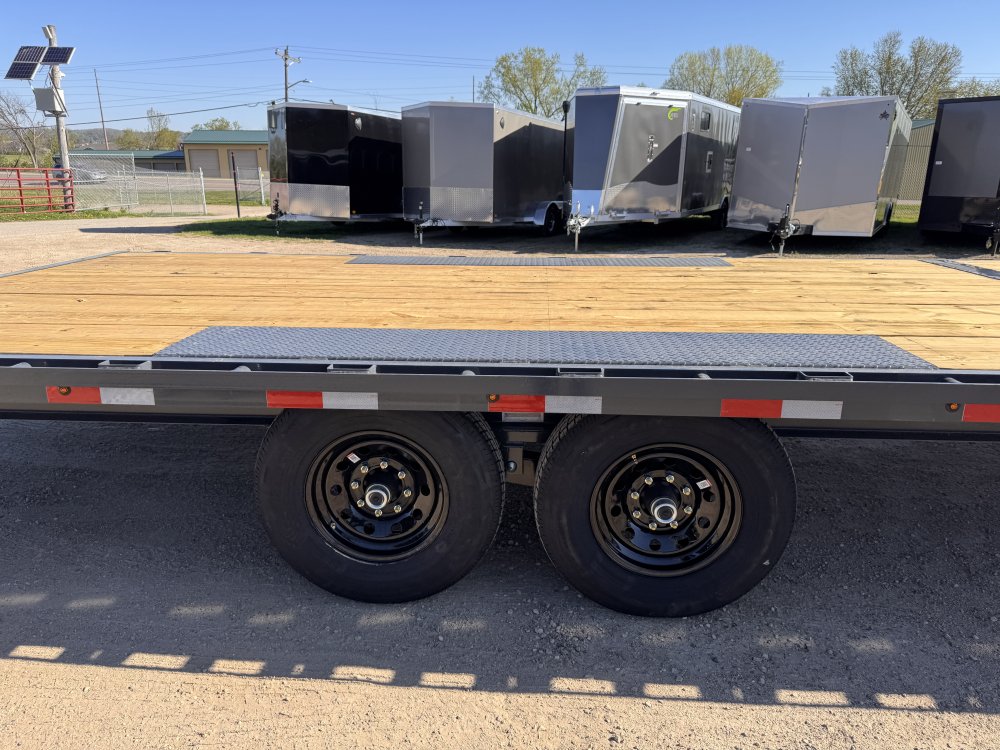 2025 Lamar Trailers 102X22 Deckover Trailer