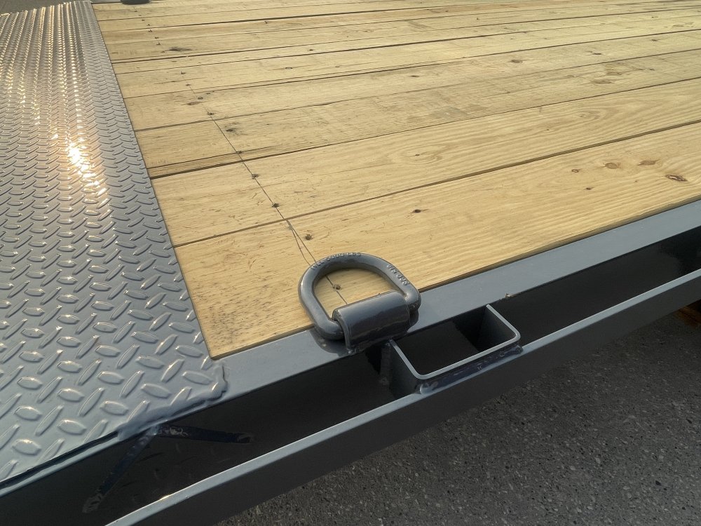 2025 Lamar Trailers 83X22 Car Hauler