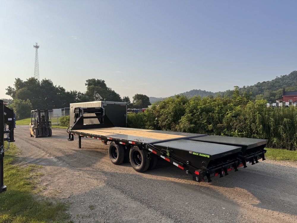 2026 Load Trail 102X25 Gooseneck Deckover Equipment Trailer
