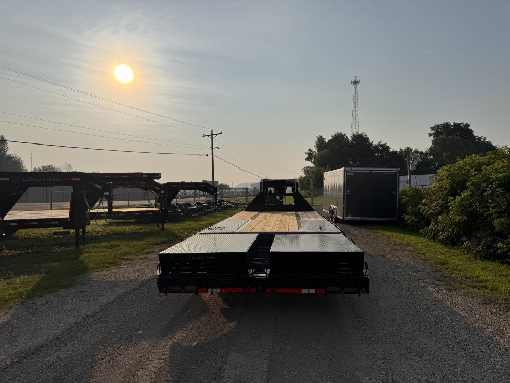 2026 Load Trail 102X25 Gooseneck Deckover Equipment Trailer