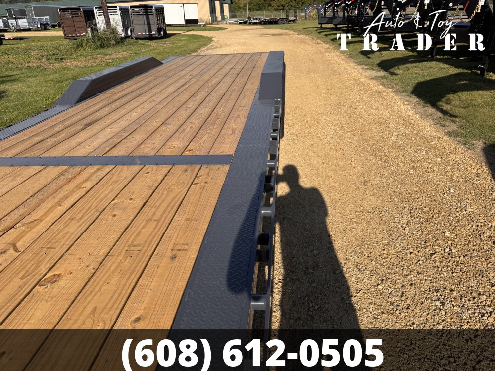 2027 Lamar Trailers 102X40 Gooseneck Car Hauler Trailer