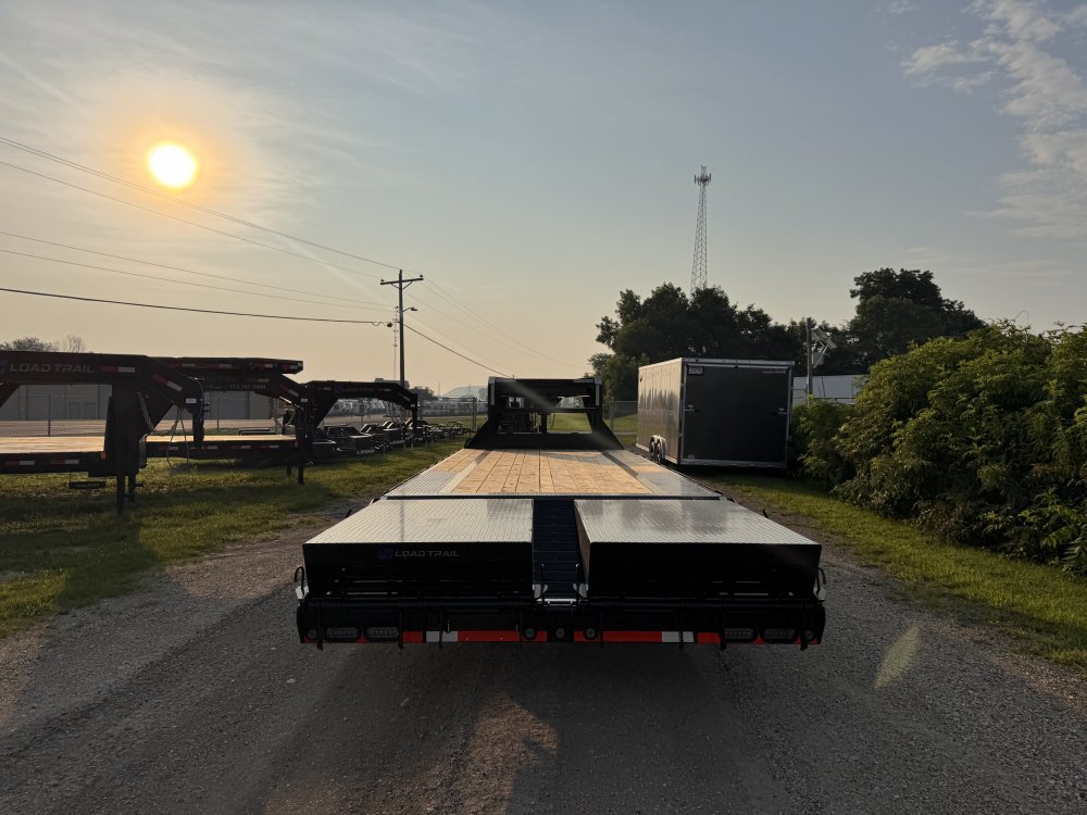 2026 Load Trail 102X25 Gooseneck Deckover Equipment Trailer