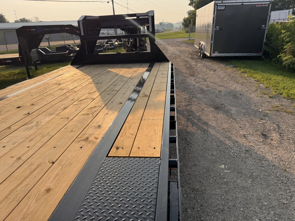 2026 Load Trail 102X25 Gooseneck Deckover Equipment Trailer