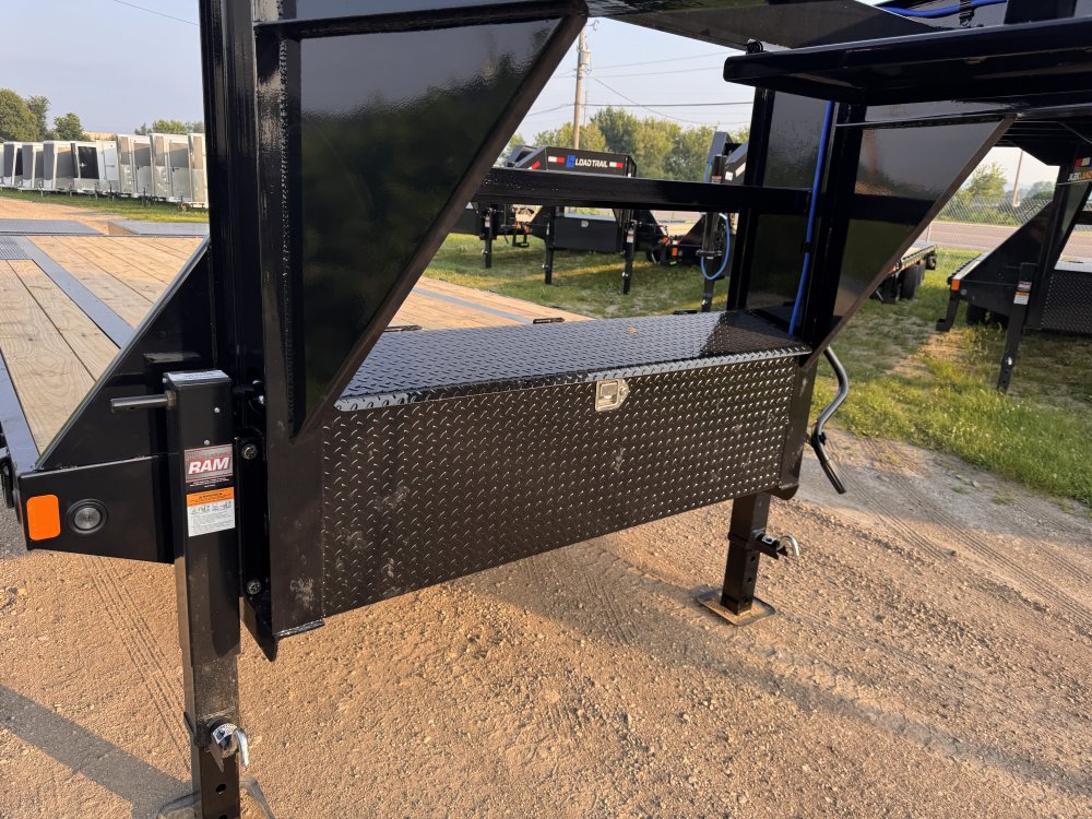 2026 Load Trail 102X25 Gooseneck Deckover Equipment Trailer