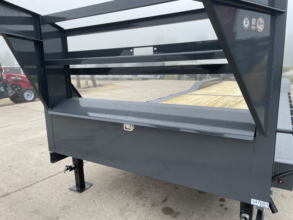 2026 Lamar Trailers 102X32 Gooseneck Car Hauler Trailer