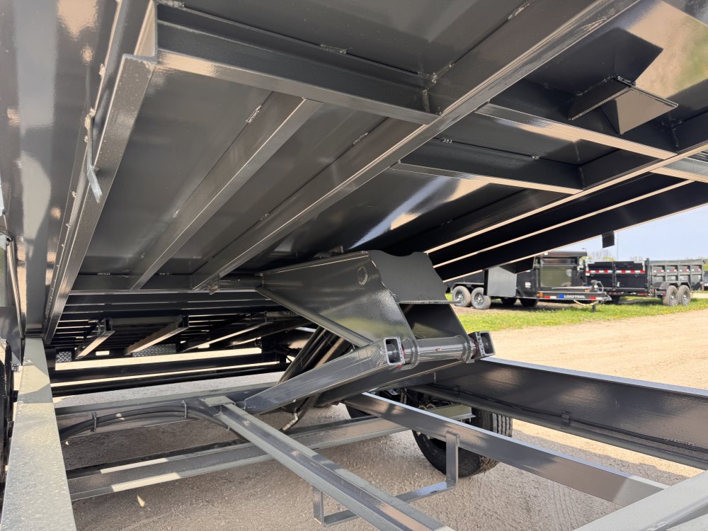 2025 Lamar Trailers 83X16 Dump Trailer