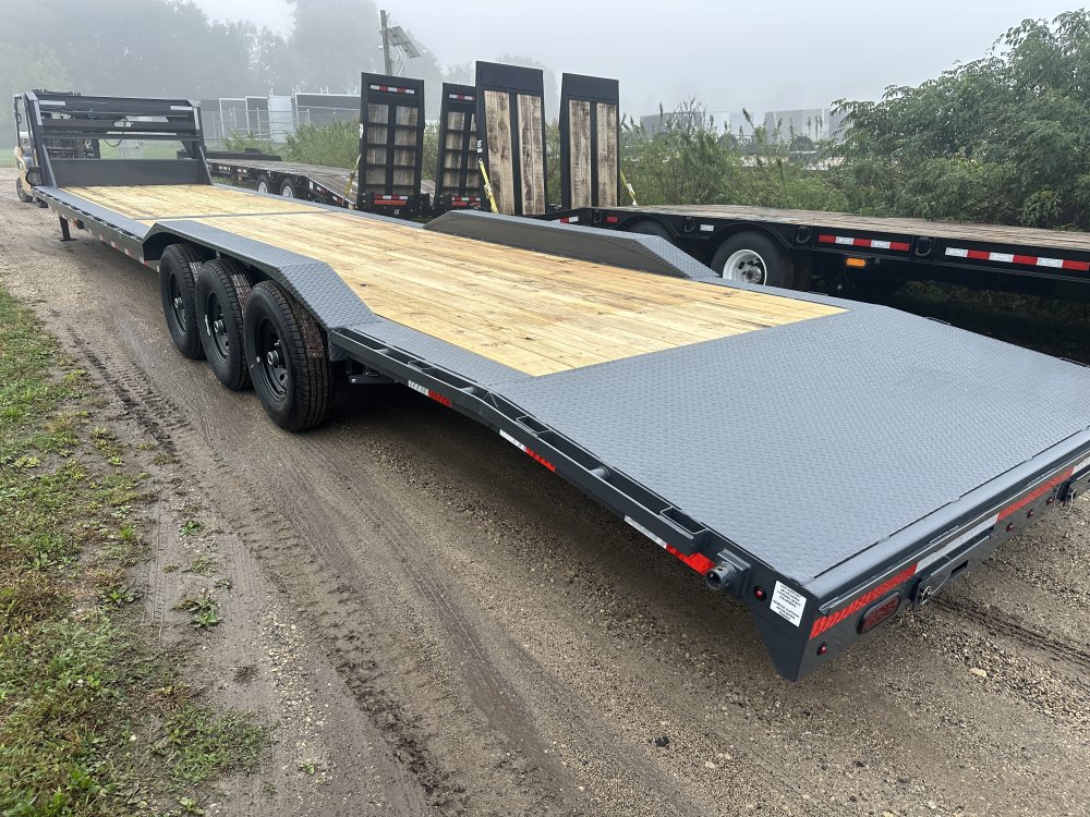 2026 Lamar Trailers 102X40 Gooseneck Car Hauler Trailer