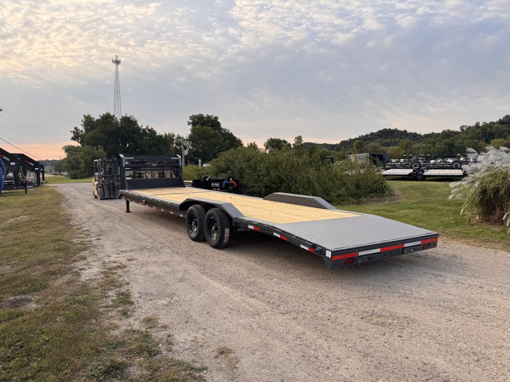 2026 Lamar Trailers 102X32 Gooseneck Car Hauler Trailer