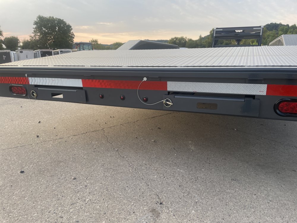 2026 Lamar Trailers 102X36 Gooseneck Car Hauler Trailer