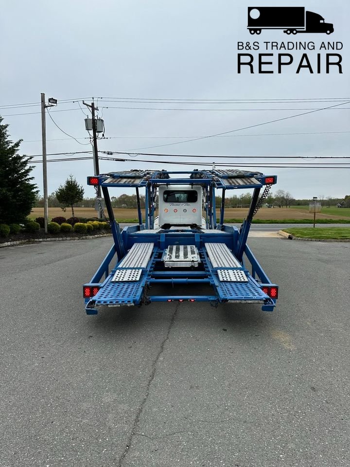 Peterbilt Car Hauler