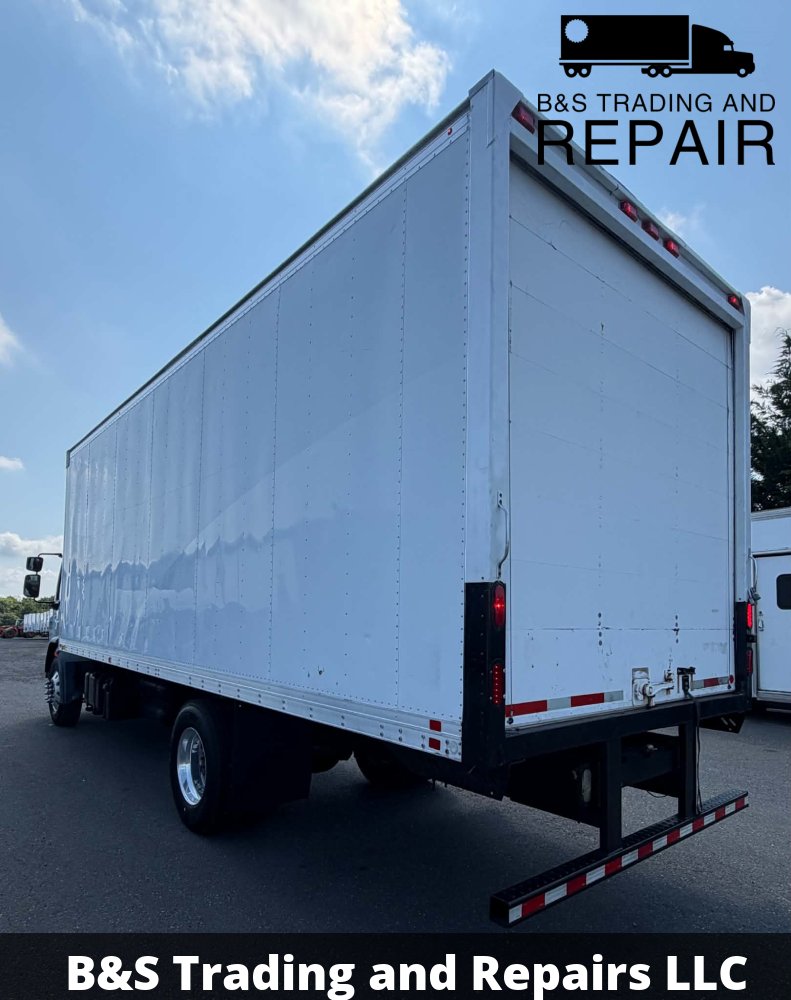 2016 Peterbilt Box Truck Model 220