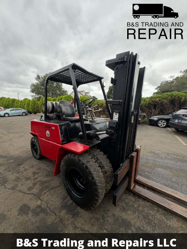 CLARK FORKLIFT CHY80 8,000LBS CAP.